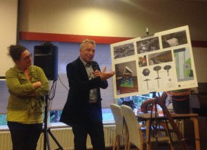 architect Ben Schildwacht licht de ontwerpen toe